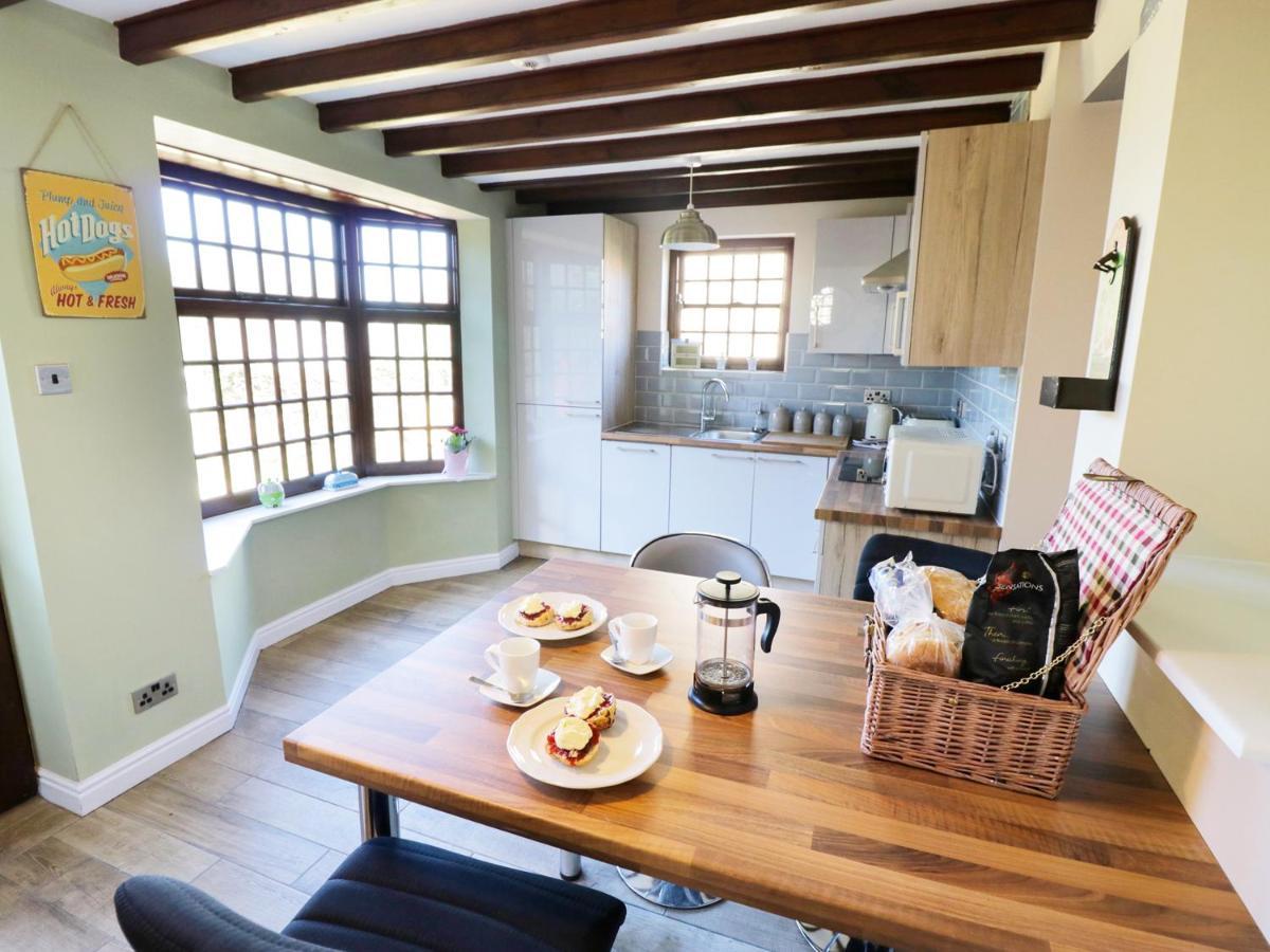 King'S Cottage Crakehall Екстериор снимка